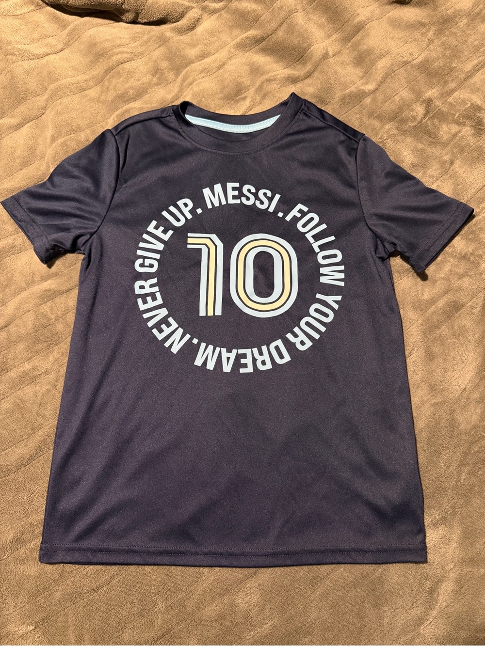 Navy Short-Sleeve Graphic Tee with '10' Sports Print
